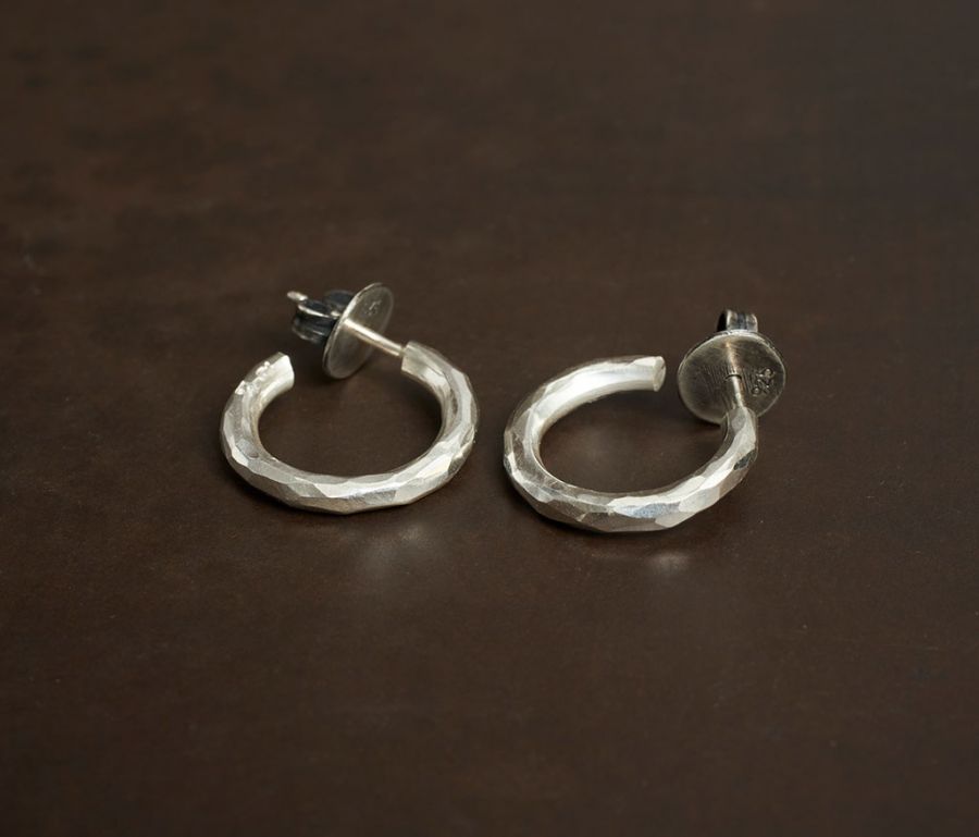 Hoop Studs Hammered